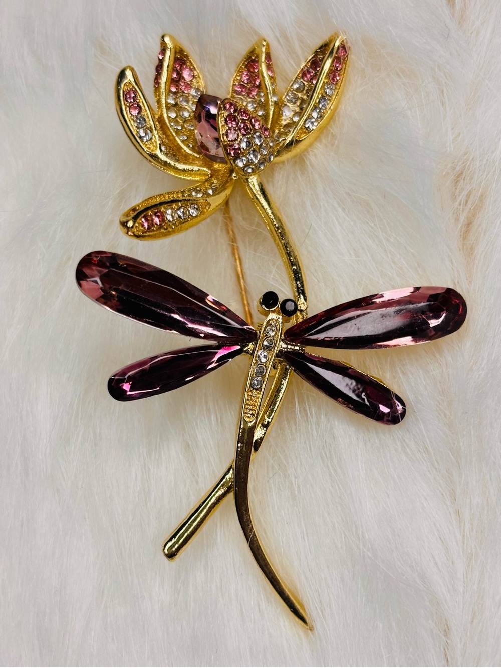 Pink Crystal Dragonfly & Flower Brooch – Gold-Tone Rhinestone Pin